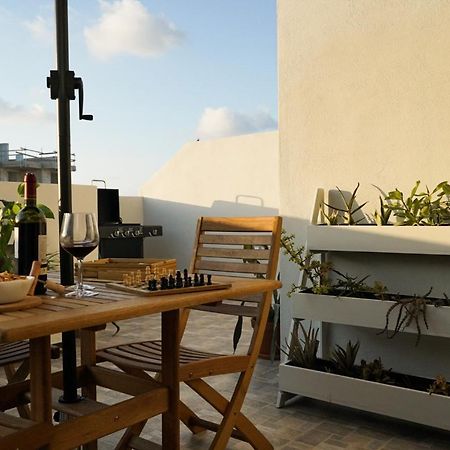 Ferienwohnung Cosy Designer Seaview Penthouse With Terrace & Bbq St. Paul's Bay Exterior foto